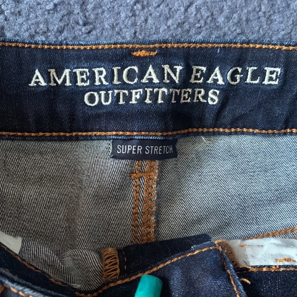 American Eagle super stretch jean shorts - Picture 3 of 7